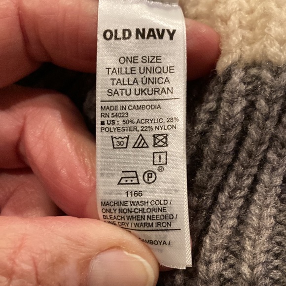 Old Navy NWOT Tan and Gray Knit Hat - Picture 5 of 6